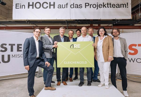 VILLAGE IM DRITTEN - Dachgleiche Baufelder 14A und 14B | © Markus Schieder